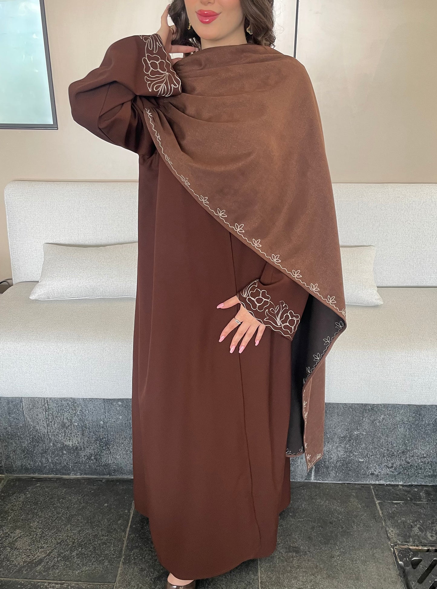 عباية أنيقة