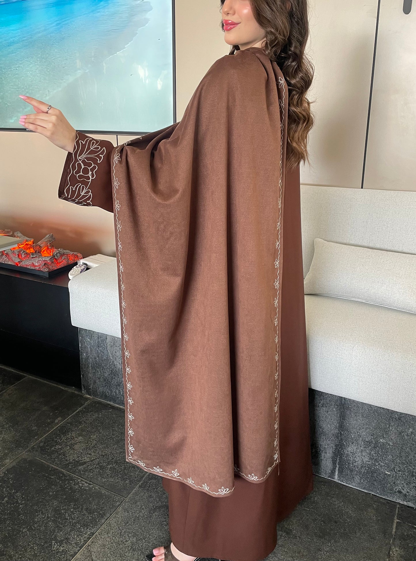 عباية أنيقة