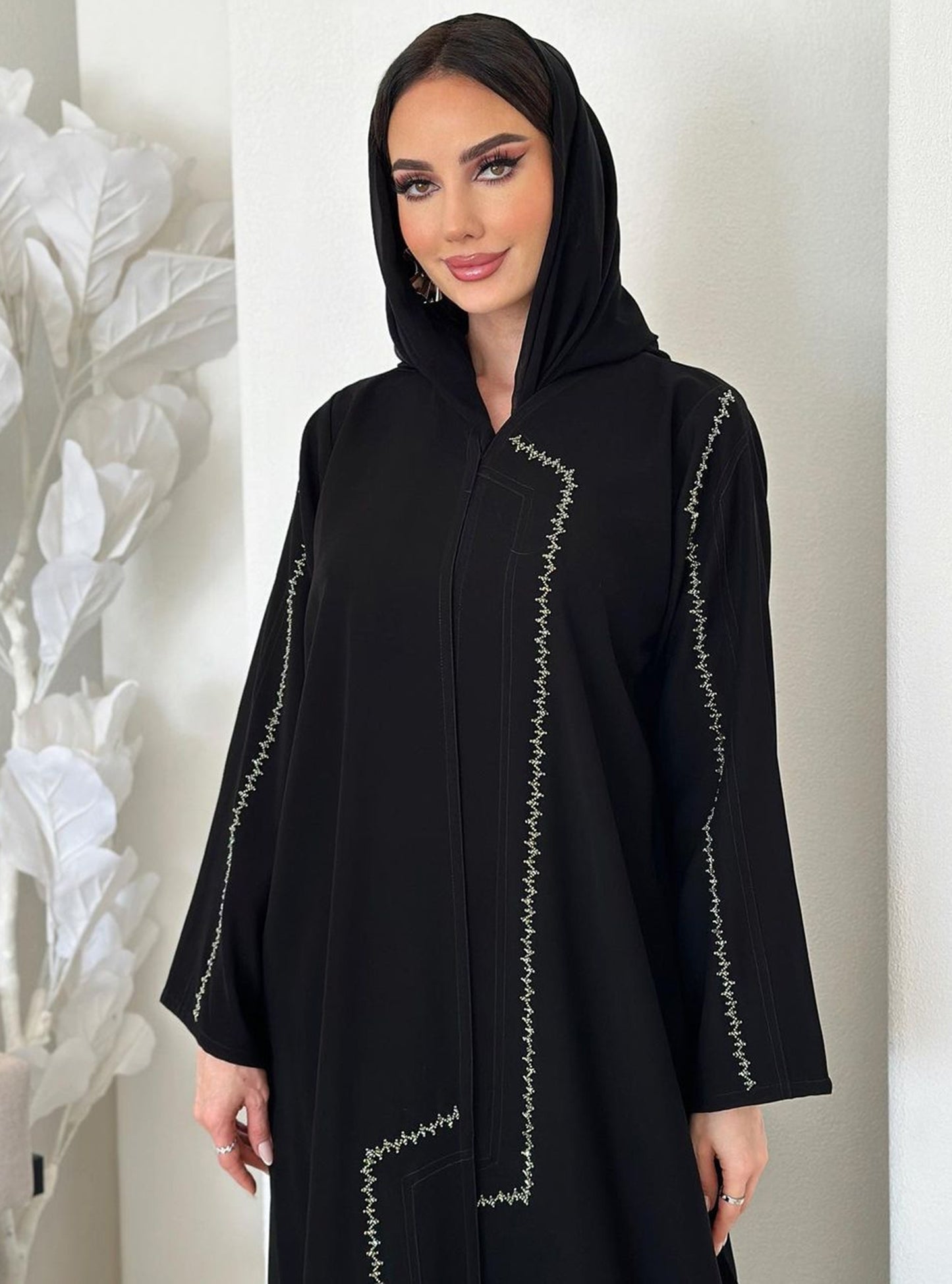 عباية سوداء